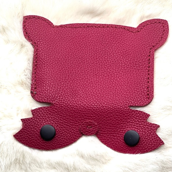 Handmade Leather Fuchsia Fox Wallet - Picture 2 of 5